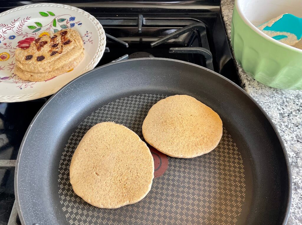 vegan pancake cooking